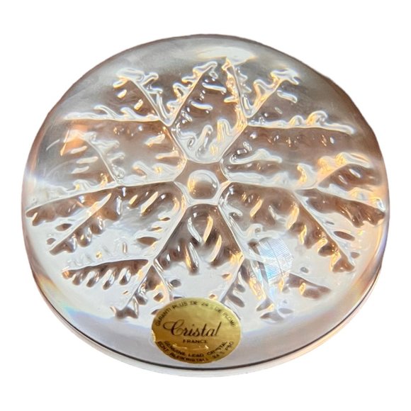 Vtg CRISTAL Clear Dome Leaded Crystal Snowflake Paper Weight 3 1/2" Made France - Picture 1 of 6